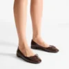 Balerini Scarlett din piele cu imprimeu de crocodil, culoare ciocolată