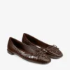 Balerini Scarlett din piele cu imprimeu de crocodil, culoare ciocolată