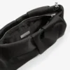 Bonny Clutch Gență de mână din satin negru