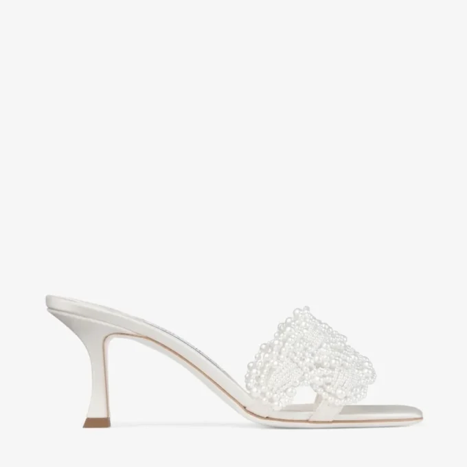 Cary Mule 70 Sandale mule din satin de culoare Ivory cu ornamente din perle
