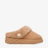 Diamond Maxi Mule F Mule din piele de căprioară de culoare caramel cu blană de oaie Diamond Maxi Mule F Mule din piele de căprioară de culoare caramel cu blană de oaie