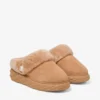 Diamond Maxi Mule F Mule din piele de căprioară de culoare caramel cu blană de oaie Diamond Maxi Mule F Mule din piele de căprioară de culoare caramel cu blană de oaie