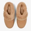 Diamond Maxi Mule F Mule din piele de căprioară de culoare caramel cu blană de oaie Diamond Maxi Mule F Mule din piele de căprioară de culoare caramel cu blană de oaie