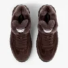 Diamond Maxi Retro M Adidași joși din piele de căprioară catifelată de culoare ciocolată, cu garnitură din piele de oaie