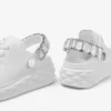 Diamond Sling Pantofi sport din piele nappa albă cu curea cu cristale Diamond Sling Pantofi sport din piele nappa albă cu curea cu cristale