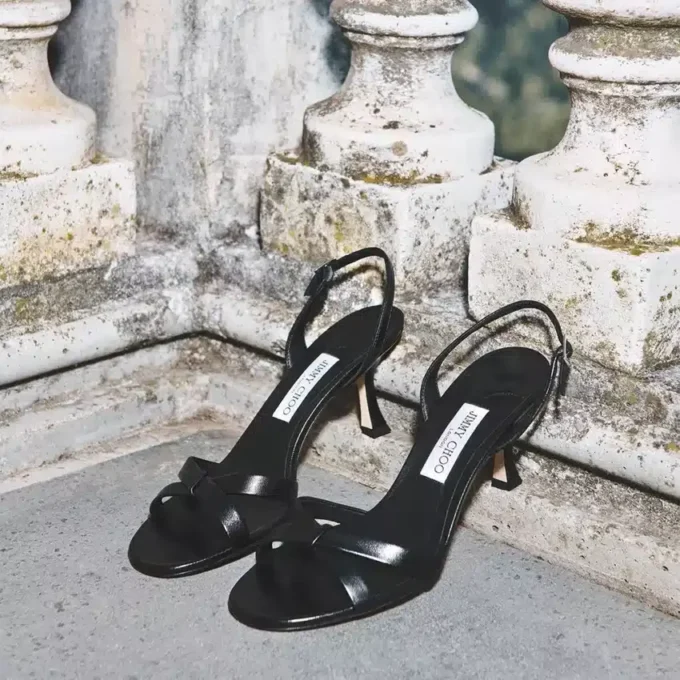 Elsy 70 Sandale din piele Nappa neagră cu baretă încrucișată Elsy 70 Sandale din piele Nappa neagră cu baretă încrucișată