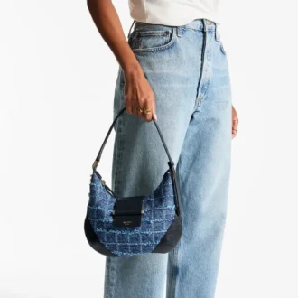 Geantă de umăr Bar Hobo Small din denim cu model în cruciulițe, de culoare bleumarin, cu finisaje din piele Biker