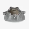 Geantă de umăr Cinch Medium din denim de culoare gri-deschis și piele de vițel netedă Geantă de umăr Cinch Medium din denim de culoare gri-deschis și piele de vițel netedă