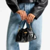 Geantă de umăr mică, neagră, din piele Biker moale și lucioasă, cu cordon