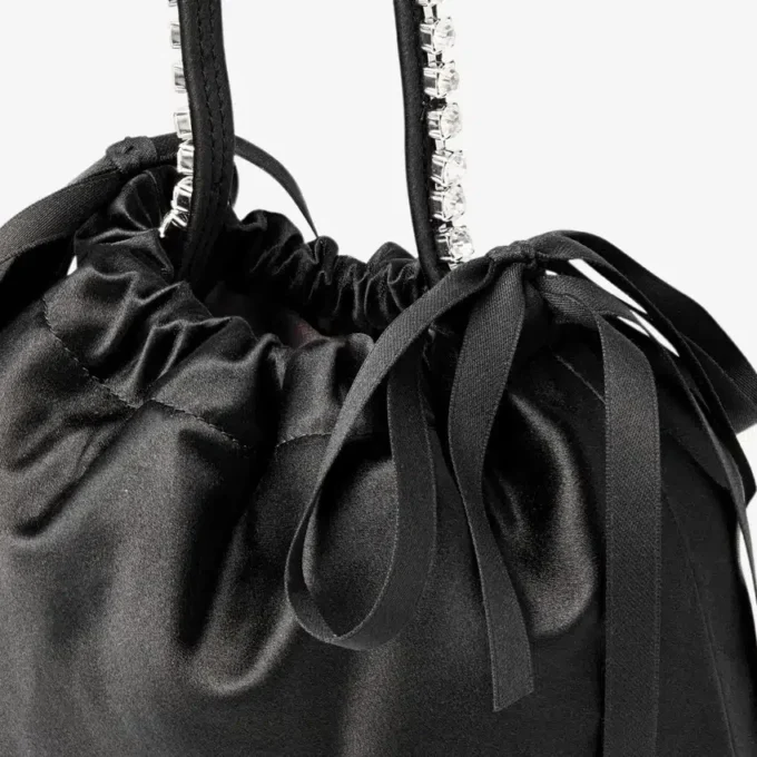 Geantă de umăr mini din satin negru cu mâner superior și șnur Geantă de umăr mini din satin negru cu mâner superior și șnur