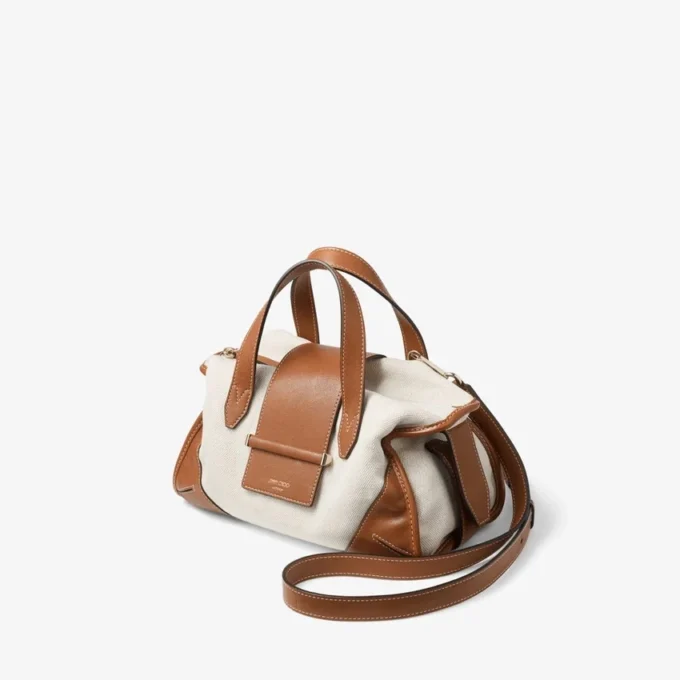 Geantă de voiaj Bar Holdall Small din pânză reciclată naturală și maro deschis, cu finisaje din piele Biker Geantă de voiaj Bar Holdall Small din pânză reciclată naturală și maro deschis, cu finisaje din piele Biker