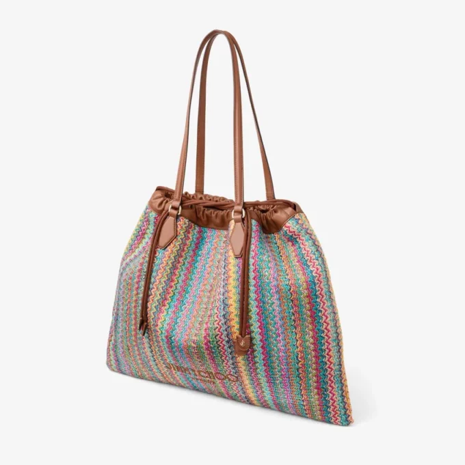 Geantă mare cu șnur Geantă mare cu șnur din rafie multicoloră și bej cu model în zig-zag, cu finisaje din piele Geantă mare cu șnur Geantă mare cu șnur din rafie multicoloră și bej cu model în zig-zag, cu finisaje din piele
