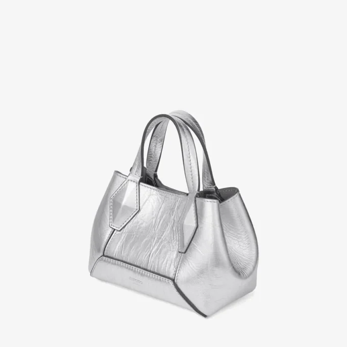 Geantă mini Diamond Tote din piele metalizată argintie vintage Geantă mini Diamond Tote din piele metalizată argintie vintage