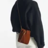 Geantă mini din piele de căprioară maro deschis Geantă mini din piele de căprioară maro deschis