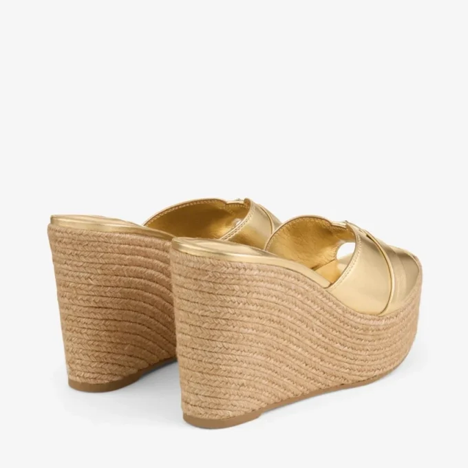 Leda Wedge 100 Mule cu platformă din piele nappa metalizată aurie Leda Wedge 100 Mule cu platformă din piele nappa metalizată aurie