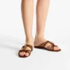 Lova Mule Flat Pantofi fără toc din piele de căprioară de culoare maro deschis, cu mărgele Lova Mule Flat Pantofi fără toc din piele de căprioară de culoare maro deschis, cu mărgele