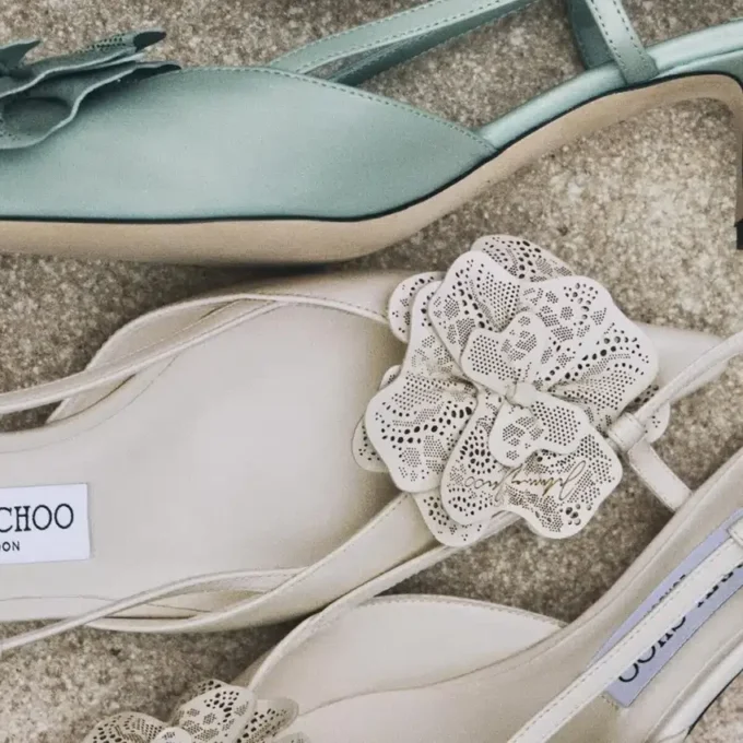 Mimmi Sling Back 50 Latte Pantofi cu baretă din piele nappa lucioasă, cu corsaj din dantelă Mimmi Sling Back 50 Latte Pantofi cu baretă din piele nappa lucioasă, cu corsaj din dantelă