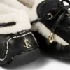Mocasini Manon F din piele neagră patinată cu lână de oaie Mocasini Manon F din piele neagră patinată cu lână de oaie