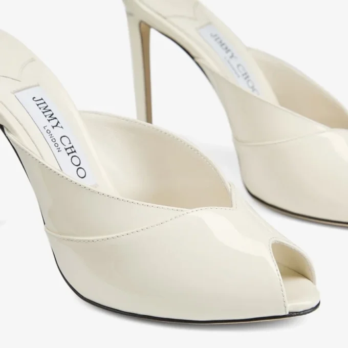 Mule Brigitte 100 din piele lăcuită de culoare latte Mule Brigitte 100 din piele lăcuită de culoare latte