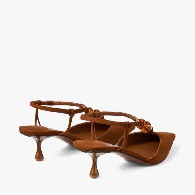 Pantofi cu baretă din piele de căprioară Lauri 50, de culoare maro deschis, cu mărgele Pantofi cu baretă din piele de căprioară Lauri 50, de culoare maro deschis, cu mărgele