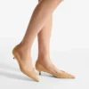 Pantofi cu toc Amelia 35 din piele de căprioară de culoare caramel