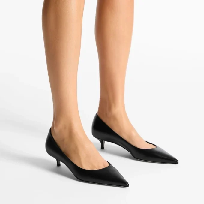 Pantofi cu toc Amelia 35 din piele de vițel neagră Pantofi cu toc Amelia 35 din piele de vițel neagră