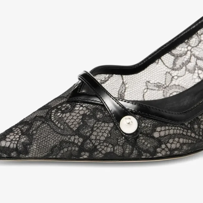 Pantofi cu toc Amita 45 negri din dantelă și piele spazzolato de la jimmy choo Pantofi cu toc Amita 45 negri din dantelă și piele spazzolato de la jimmy choo