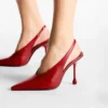 Pantofi cu toc Isa 95 din piele roșu rubiniu Pantofi cu toc Isa 95 din piele roșu rubiniu