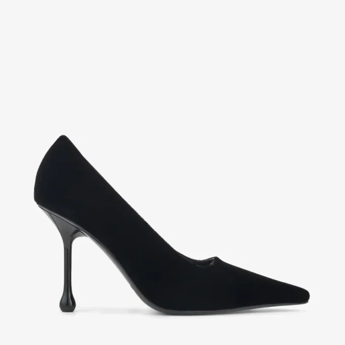 Pantofi cu toc Ixia 95 din catifea neagră Pantofi cu toc Ixia 95 din catifea neagră
