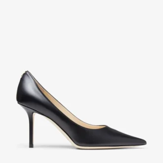 Pantofi cu toc Love 85 din piele de vițel neagră cu emblemă Jc