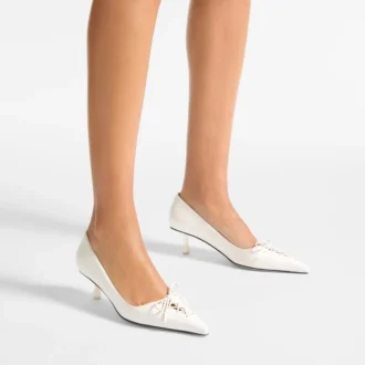 Pantofi cu toc Scarlett 50 din piele nappa de culoare latte Pantofi cu toc Scarlett 50 din piele nappa de culoare latte