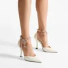 Pantofi cu toc Stevie 100 din piele lăcuită de culoare latte