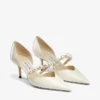 Pantofi cu vârf ascuțit Aurelie 65 din piele lăcuită Latte, cu ornamente din perle Pantofi cu vârf ascuțit Aurelie 65 din piele lăcuită Latte, cu ornamente din perle