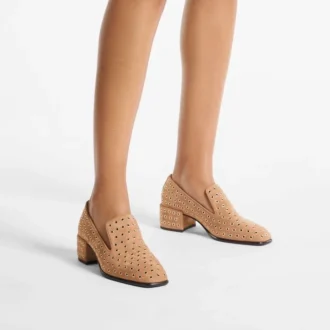 Papuci Eliot 45 F din piele de căprioară de culoare caramel cu ochiuri Papuci Eliot 45 F din piele de căprioară de culoare caramel cu ochiuri
