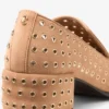Papuci Eliot 45 F din piele de căprioară de culoare caramel cu ochiuri Papuci Eliot 45 F din piele de căprioară de culoare caramel cu ochiuri