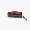 Portmoneu Dm Lise-Z din piele de vițel cu imprimeu croc de culoare ciocolată Portmoneu Dm Lise-Z din piele de vițel cu imprimeu croc de culoare ciocolată