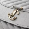 Pungă de mână Curve din piele Biker matlasată, culoare gri Pungă de mână Curve din piele Biker matlasată, culoare gri