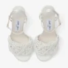Sandale Cary 85 din satin ivoriu cu toc gros și ornamente din perle Sandale Cary 85 din satin ivoriu cu toc gros și ornamente din perle