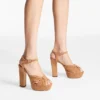 Sandale cu platformă Heloise 120 din piele de căprioară de culoare caramel Sandale cu platformă Heloise 120 din piele de căprioară de culoare caramel