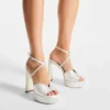 Sandale cu platformă Karli 125 din satin ivoriu cu cristale Sandale cu platformă Karli 125 din satin ivoriu cu cristale