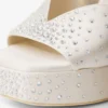 Sandale cu platformă Karli 125 din satin ivoriu cu cristale Sandale cu platformă Karli 125 din satin ivoriu cu cristale