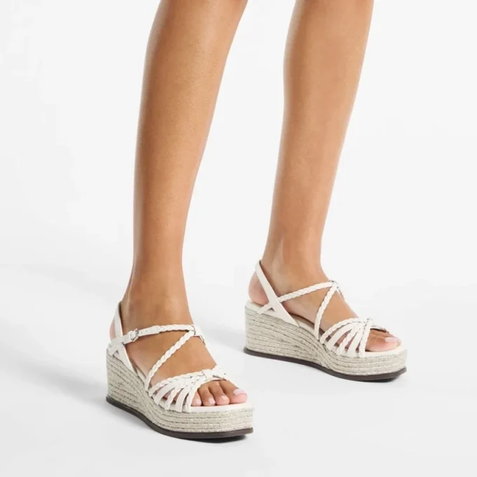 Sandale cu platformă Nyra 60 din piele nappa de culoare latte Sandale cu platformă Nyra 60 din piele nappa de culoare latte