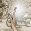 Sandale Emeri Stone 35 din piele de căprioară bej cu detalii din piatră Sandale Emeri Stone 35 din piele de căprioară bej cu detalii din piatră