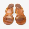 Sandale Jelly Drop 50 din jelly de culoare chihlimbar Sandale Jelly Drop 50 din jelly de culoare chihlimbar
