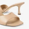 Sandale mule Skye 70 din piele de vițel Chai Sandale mule Skye 70 din piele de vițel Chai