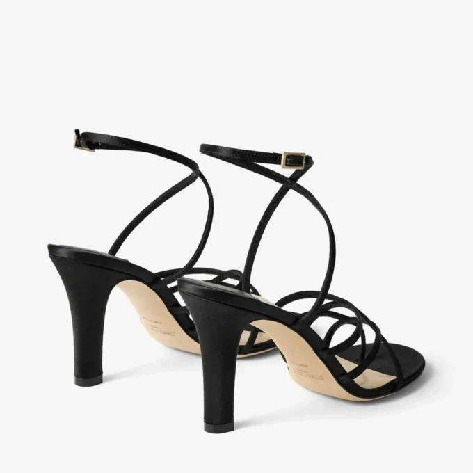 Sandale negre din satin cu bretele Sandale negre din satin cu bretele
