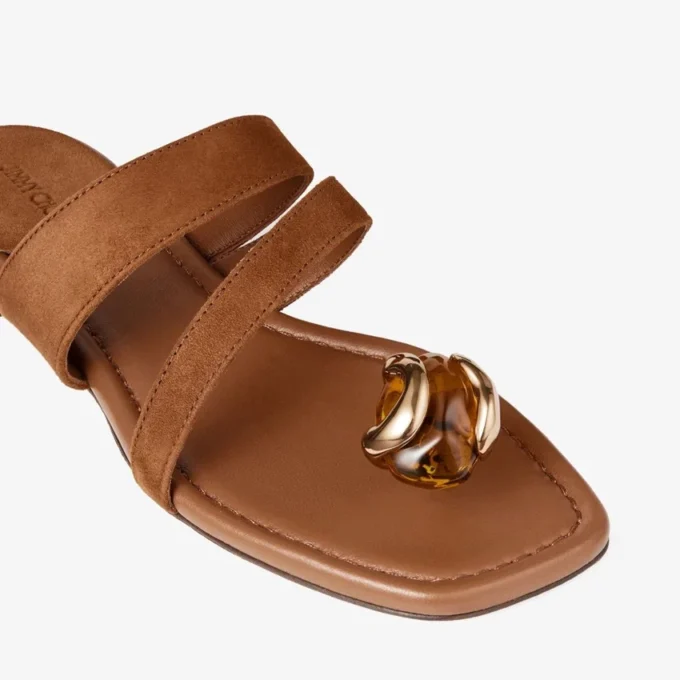 Sandale plate Emeri din piele de căprioară de culoare bej și chihlimbar Sandale plate Emeri din piele de căprioară de culoare bej și chihlimbar