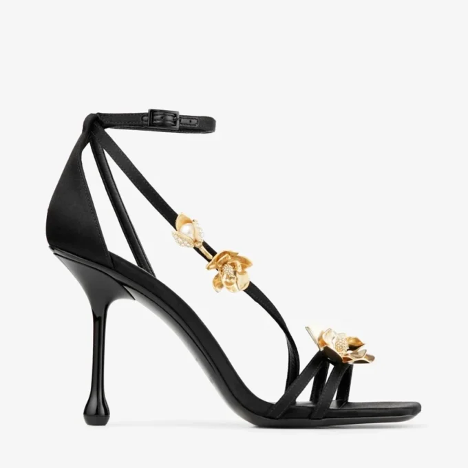 Sandale Zea 95 din satin negru cu flori metalice
