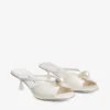 Siva Mule 50 Mule din satin de culoare ivoriu cu ornamente din perle Siva Mule 50 Mule din satin de culoare ivoriu cu ornamente din perle